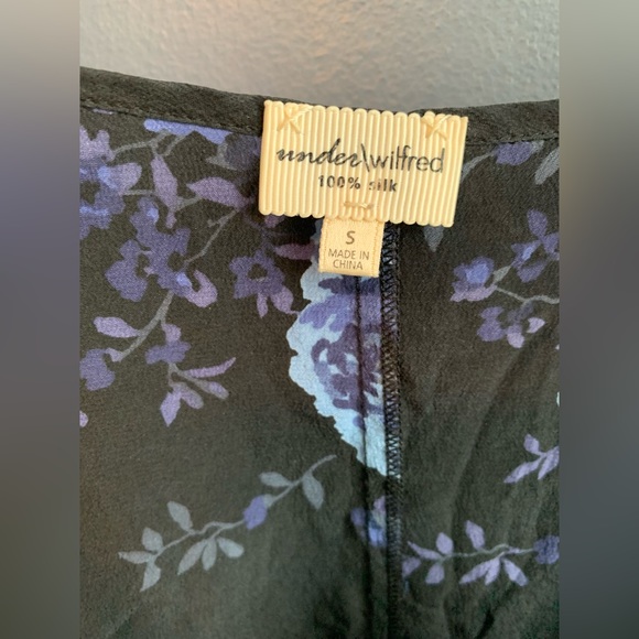 Wilfred 100% Silk Top with floral design - Picture 3 of 3